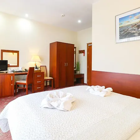 מלון דירות Atol 3*