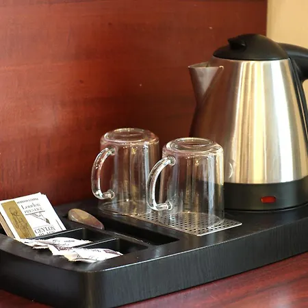 Atol מלון דירות 3*