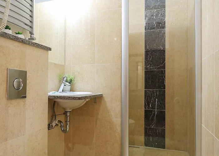 Lägenhetshotell Atol 3*